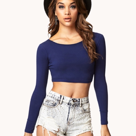 Tops - NWT Forever 21 Long Sleeve Crop Top